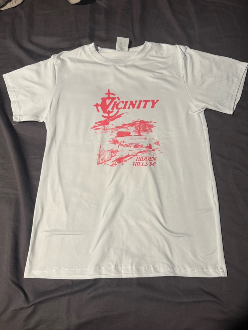 Vicini White T-Shirt with Pink Graphic Crest